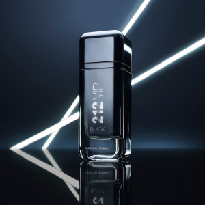 Carolina Herrera 212 Vip Black Elixir Men Erkek Parfüm Edp 50 Ml - 2