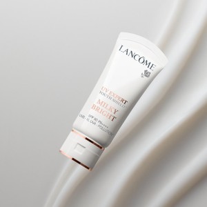 Lancome Uv Expert Youth Shield Milky Bright Spf50 Pa++++ 50 Ml - 2