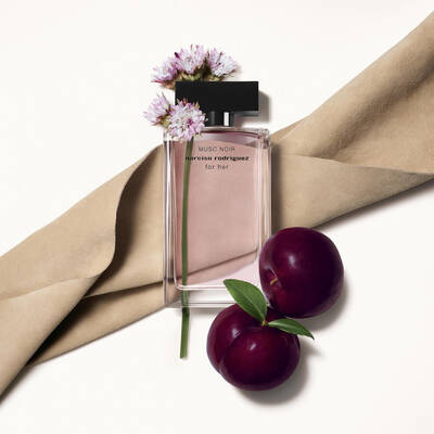 Narciso Rodriguez for Her Musc Noir Kadın Parfüm Edp 100 Ml - 3