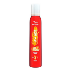 Wellaflex - New Wave Bukle Isı Koruyucu Saç Köpüğü 200 Ml