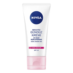 Nivea - Nivea Essentials Gündüz Kremi Besleyici Kuru Cilt 50 Ml