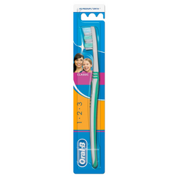 Oral-B 3-Effect Classic Medium 40 Diş Fırçası - Oral-B