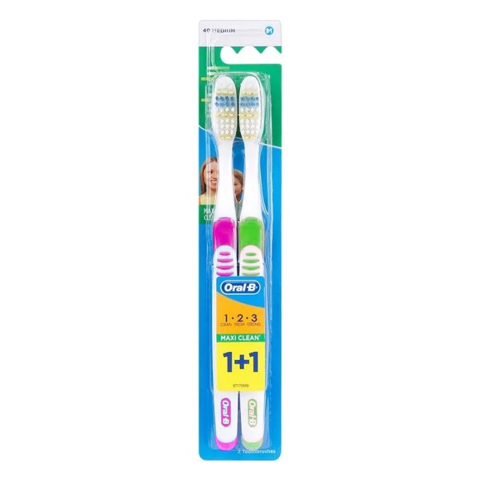 Oral-B 3 Effect Maxiclean Medium 40 Diş Fırçası 1+1 - 1