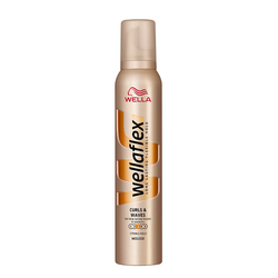 Wellaflex Bukleli ve Dalgalı Saçlar Şekillendirici Saç Köpüğü 200 Ml - Wellaflex